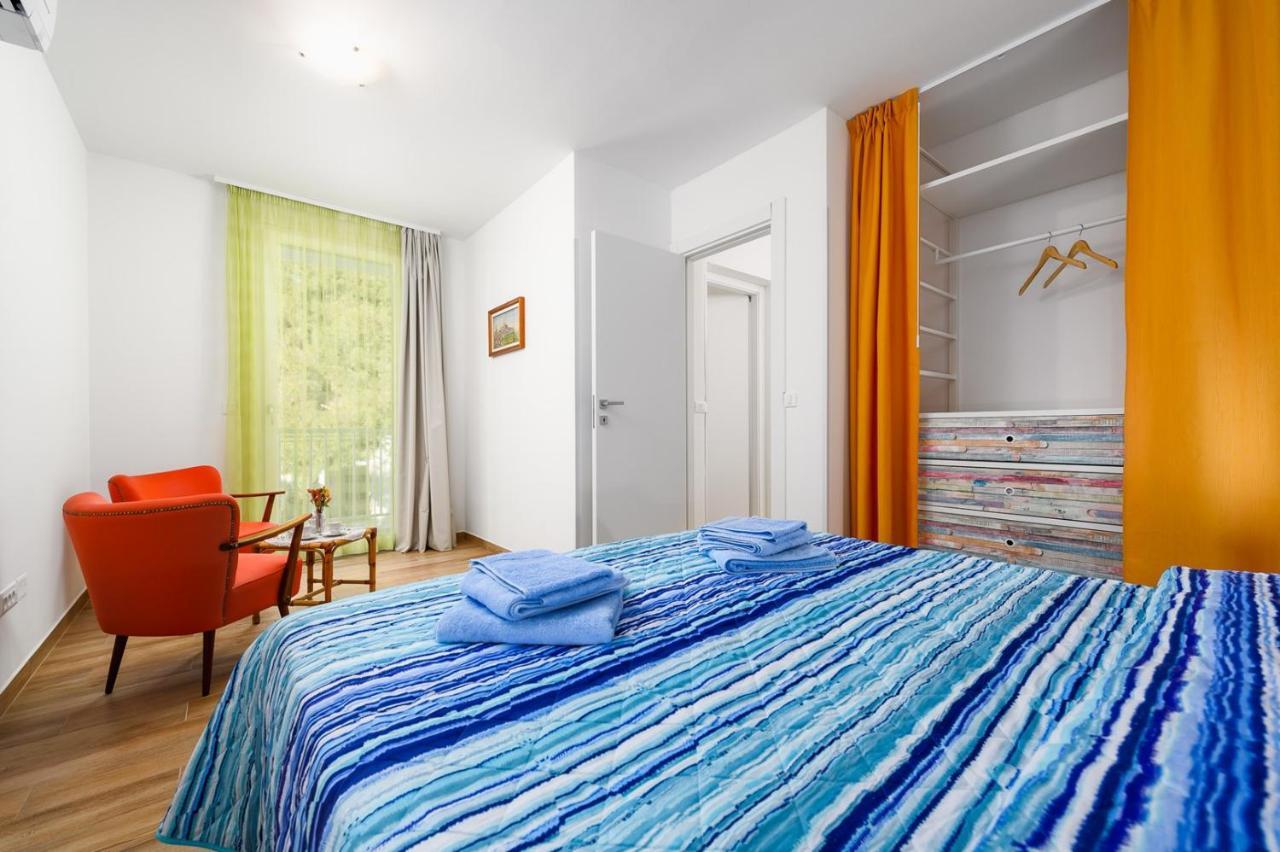 Andrea House With Apartments Umag Exteriör bild