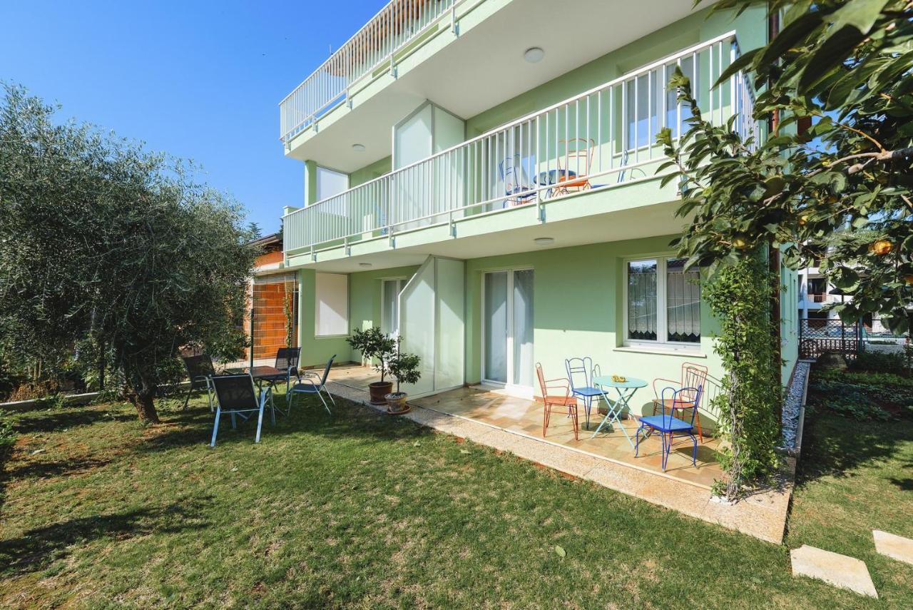 Andrea House With Apartments Umag Exteriör bild